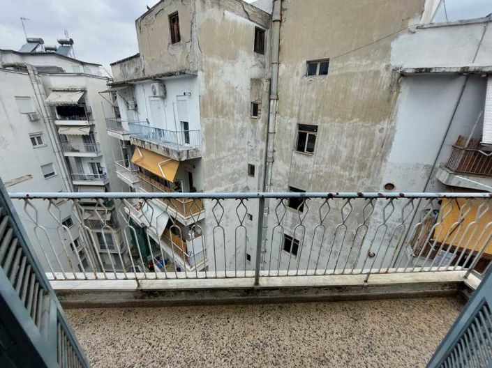 Image No.26-4 Bed Flat for sale