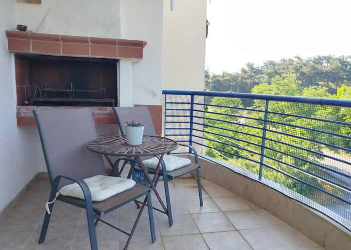 Image No.22-3 Bed Flat for sale