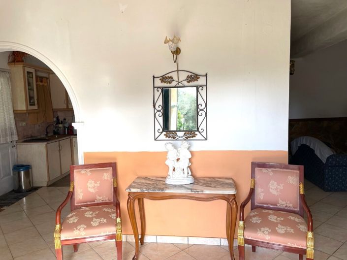 Image No.29-Propriété de 6 chambres à vendre à Sinarades