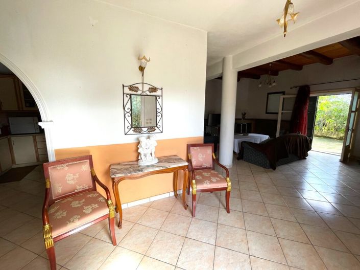 Image No.9-Propriété de 6 chambres à vendre à Sinarades