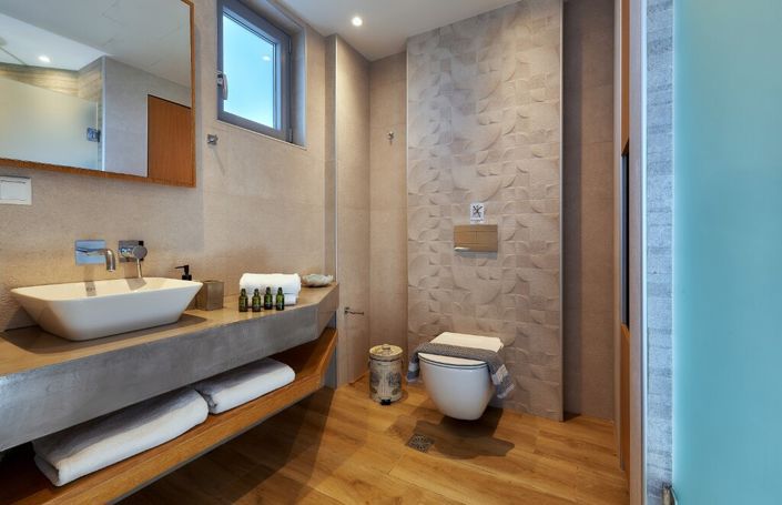 Image No.25-2 Bed Villa for sale