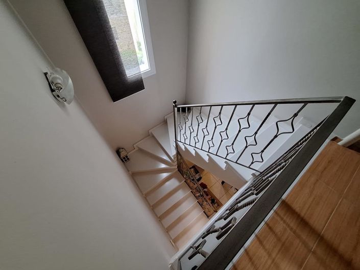 Image No.16-3 Bed Maisonette for sale