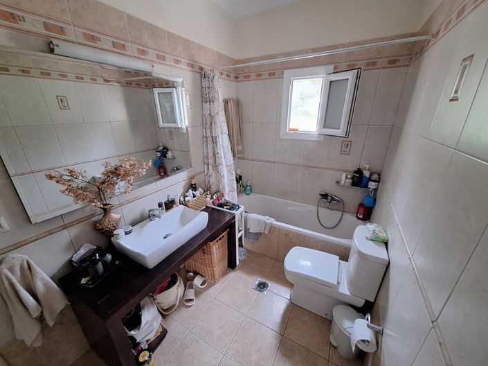 Image No.23-3 Bed Maisonette for sale