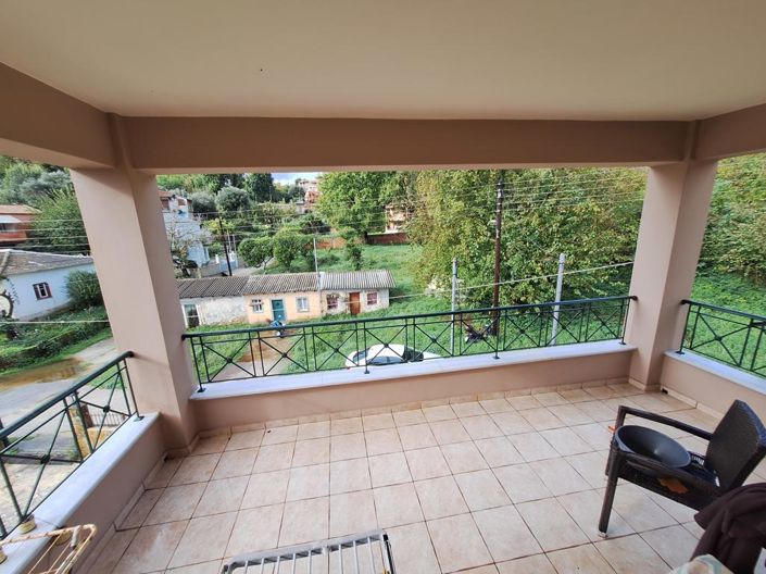 Image No.28-3 Bed Maisonette for sale