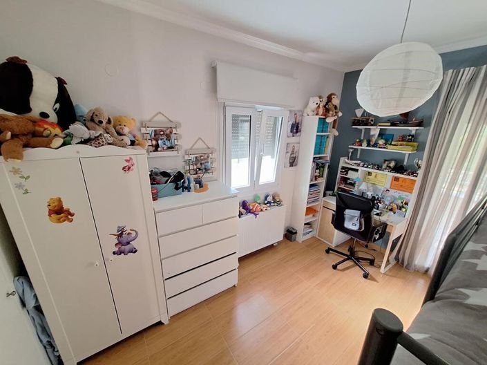 Image No.8-3 Bed Maisonette for sale