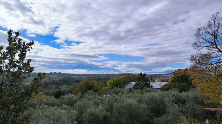 Image No.27-4 Bed Property for sale