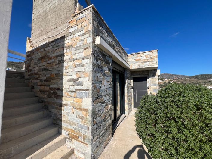 Image No.2-4 Bed Villa for sale