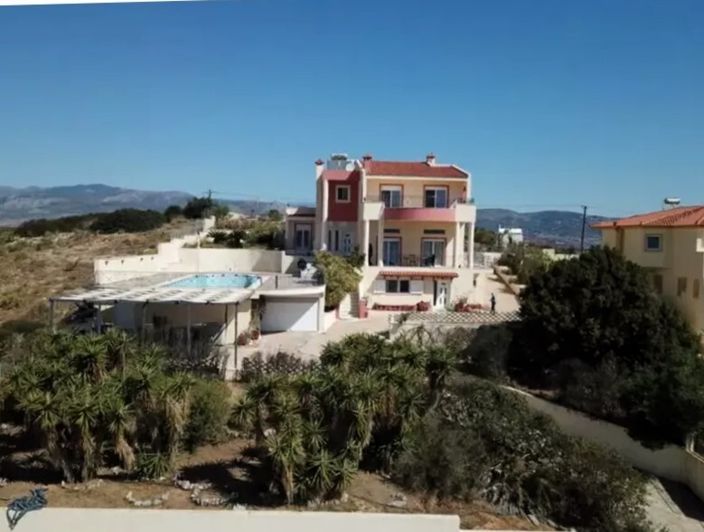 Image No.3-6 Bed Villa for sale