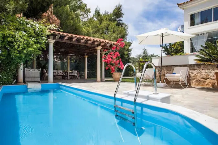 Image No.2-4 Bed Villa for sale