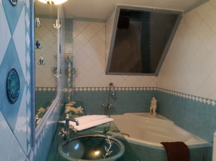 Image No.26-Villa for sale