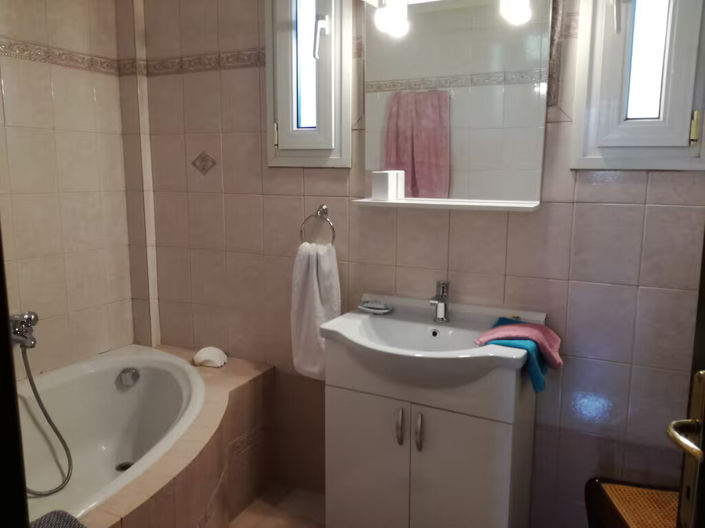 Image No.27-Villa for sale