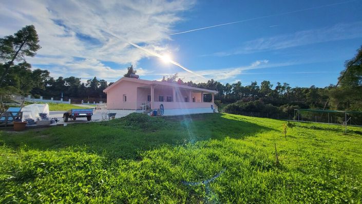 Image No.1-3 Bed Property for sale