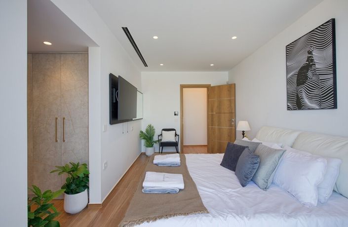 Image No.14-Villa for sale