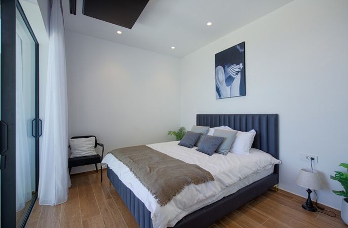 Image No.21-Villa for sale