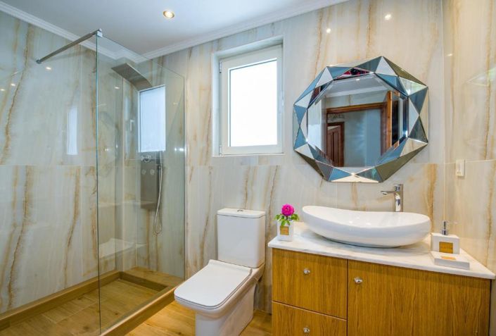 Image No.29-Villa for sale