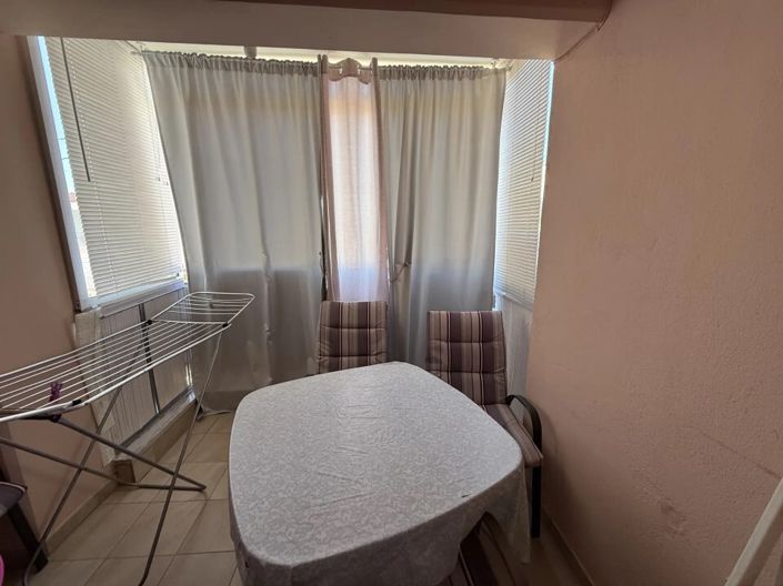 Image No.8-2 Bed Maisonette for sale