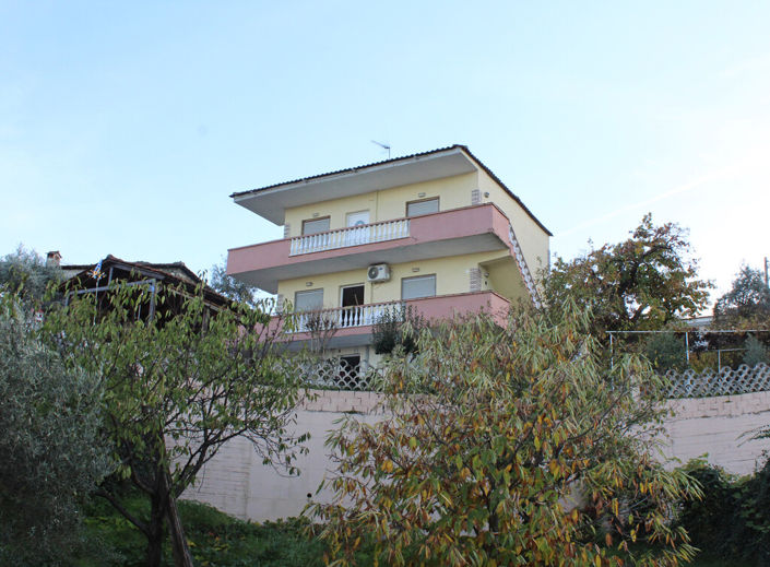 Image No.2-Propriété de 5 chambres à vendre à Olympos