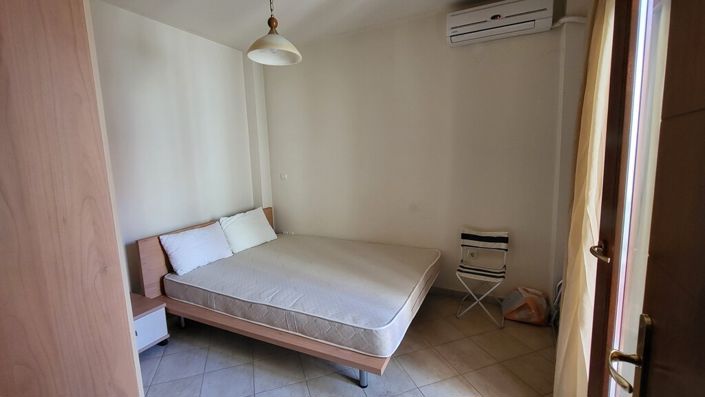 Image No.4-2 Bed Flat for sale