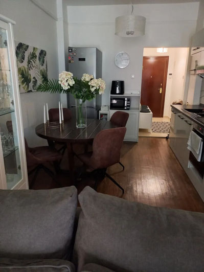 Image No.7-2 Bed Flat for sale