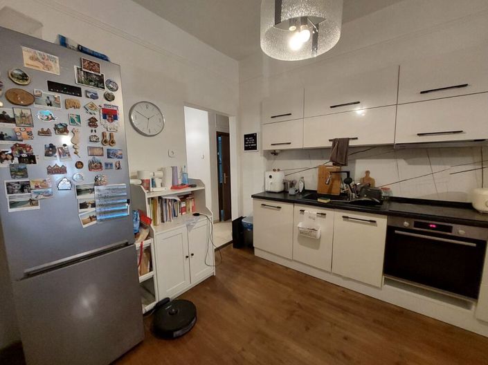 Image No.8-2 Bed Flat for sale