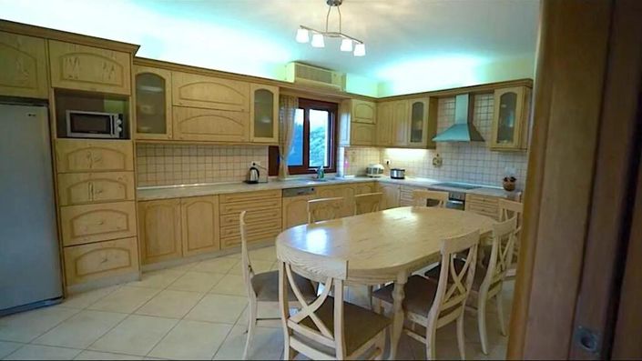 Image No.13-Villa de 8 chambres à vendre à Avlida