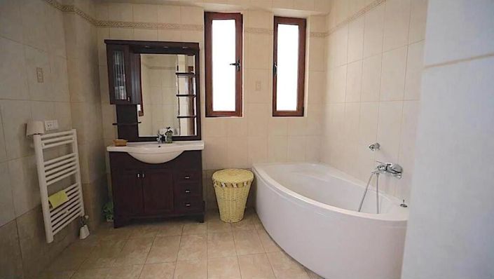 Image No.21-Villa de 8 chambres à vendre à Avlida