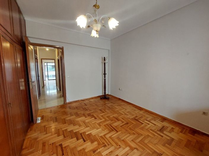 Image No.16-2 Bed Flat for sale