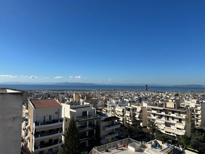 Image No.11-3 Bed Maisonette for sale