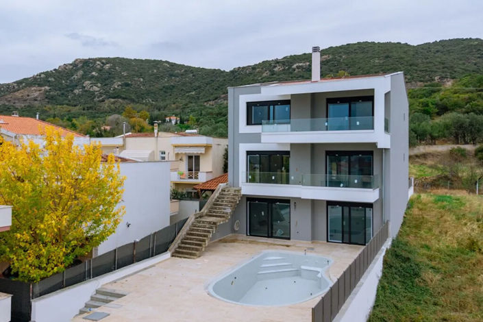 Image No.3-Villa for sale