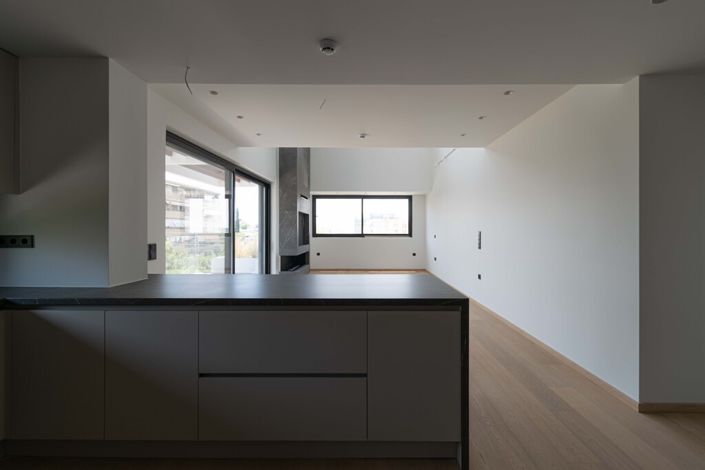 Image No.10-3 Bed Maisonette for sale