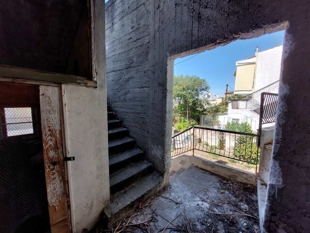 Image No.25-4 Bed Maisonette for sale