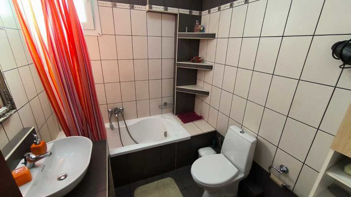 Image No.17-2 Bed Flat for sale