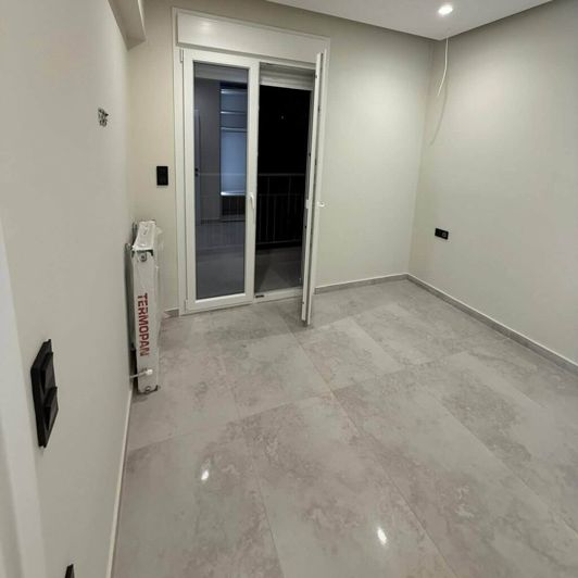 Image No.6-2 Bed Flat for sale