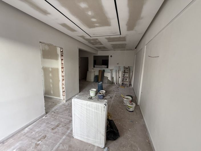 Image No.8-2 Bed Flat for sale