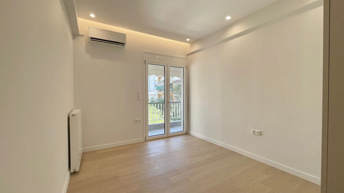 Image No.12-2 Bed Flat for sale