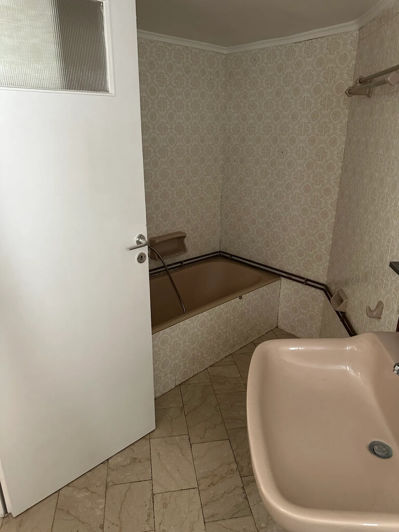 Image No.14-2 Bed Flat for sale