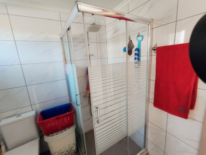 Image No.9-2 Bed Flat for sale