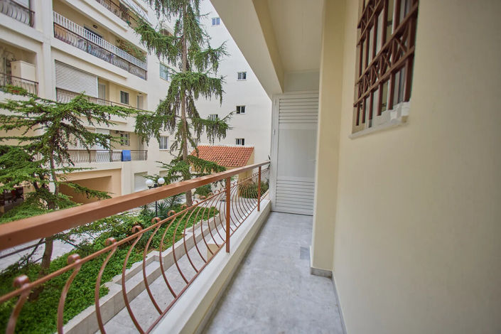 Image No.25-3 Bed Flat for sale