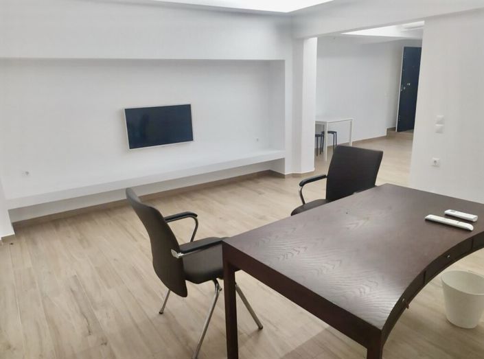 Image No.4-2 Bed Flat for sale