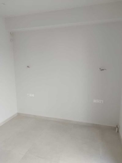 Image No.15-2 Bed Flat for sale