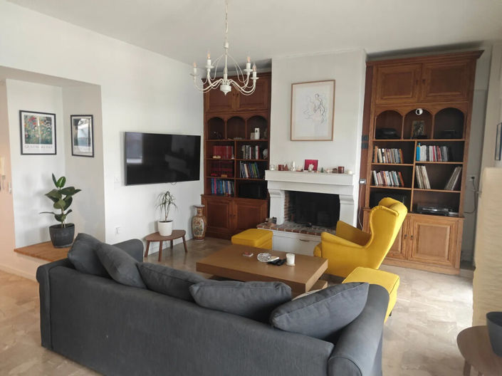 Image No.2-2 Bed Flat for sale