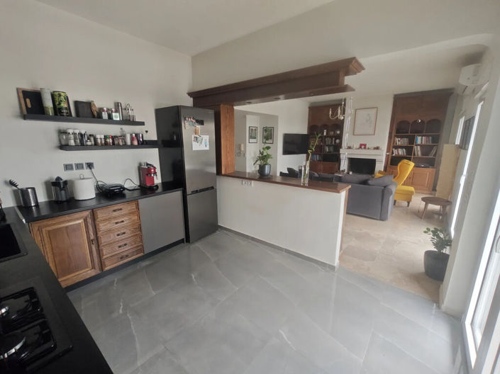 Image No.7-2 Bed Flat for sale