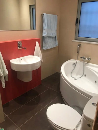 Image No.4-3 Bed Property for sale