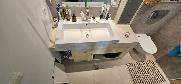 Image No.14-3 Bed Property for sale