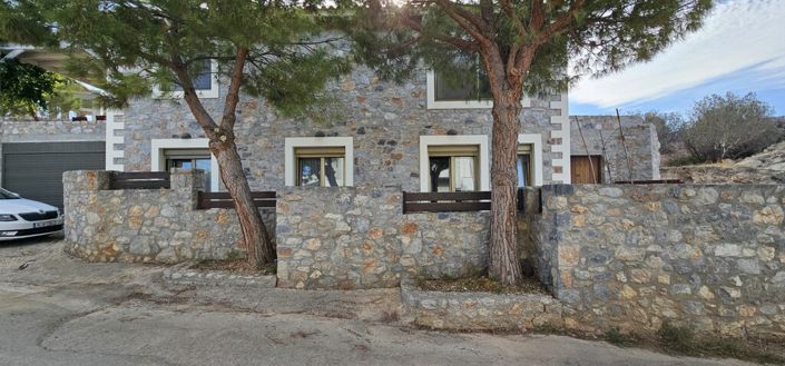 Image No.9-3 Bed Property for sale