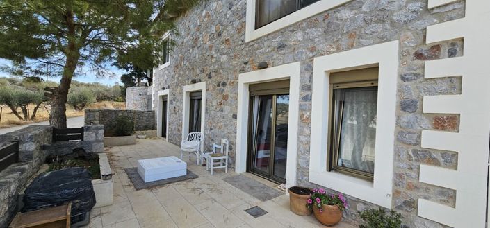 Image No.3-Propriété de 3 chambres à vendre à Agriana