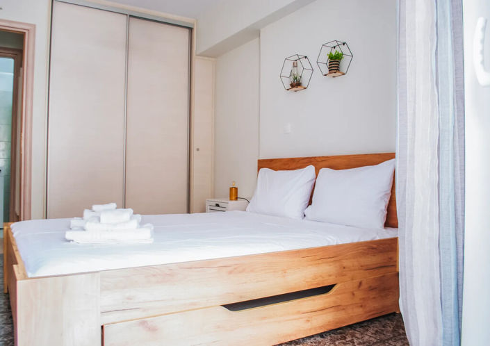 Image No.23-2 Bed Flat for sale