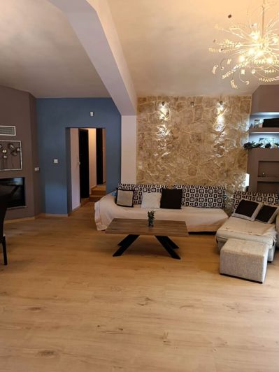 Image No.4-Propriété de 5 chambres à vendre à Loutraki