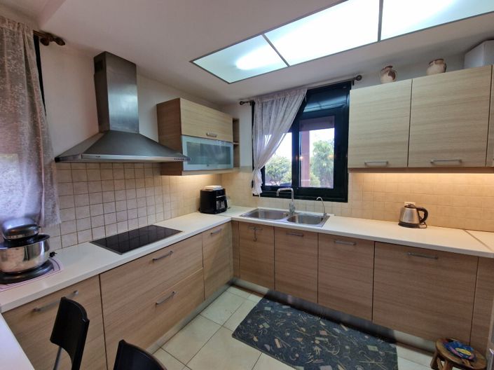 Image No.11-3 Bed Maisonette for sale