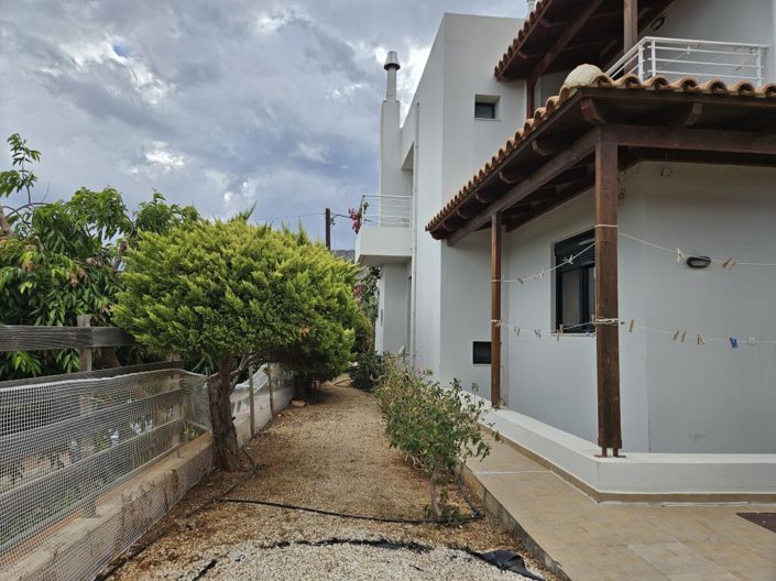 Image No.22-3 Bed Maisonette for sale